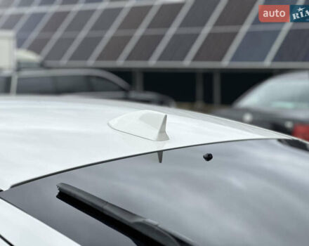 Білий Хонда Кросстур, об'ємом двигуна 2.35 л та пробігом 294 тис. км за 12950 $, фото 31 на Automoto.ua