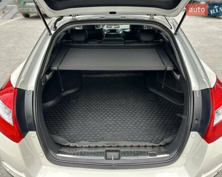 Білий Хонда Кросстур, об'ємом двигуна 2.35 л та пробігом 294 тис. км за 12950 $, фото 82 на Automoto.ua