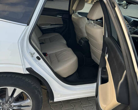 Білий Хонда Кросстур, об'ємом двигуна 3.47 л та пробігом 198 тис. км за 12800 $, фото 11 на Automoto.ua