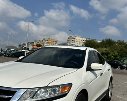 Белый Хонда Кросстур, объемом двигателя 2.4 л и пробегом 340 тыс. км за 12300 $, фото 4 на Automoto.ua