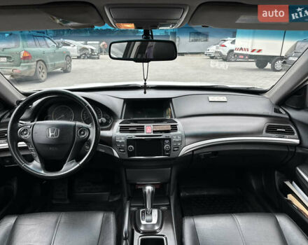 Білий Хонда Кросстур, об'ємом двигуна 2.35 л та пробігом 294 тис. км за 12950 $, фото 76 на Automoto.ua