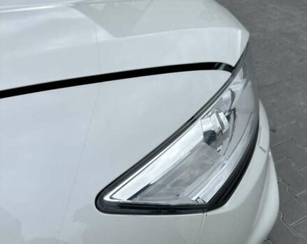 Білий Хонда Кросстур, об'ємом двигуна 2.35 л та пробігом 294 тис. км за 12950 $, фото 101 на Automoto.ua