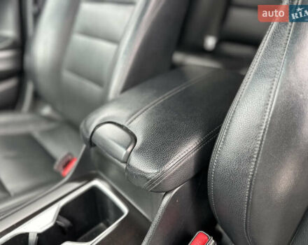 Білий Хонда Кросстур, об'ємом двигуна 2.35 л та пробігом 294 тис. км за 12950 $, фото 64 на Automoto.ua