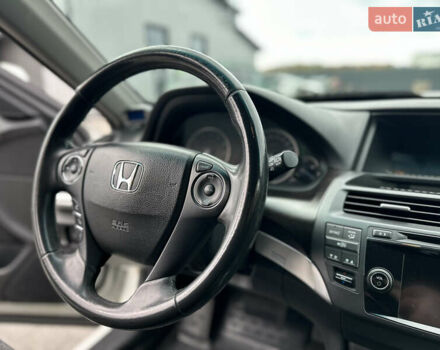 Білий Хонда Кросстур, об'ємом двигуна 2.35 л та пробігом 294 тис. км за 12950 $, фото 55 на Automoto.ua