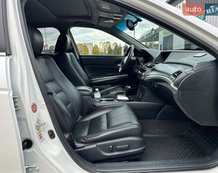 Білий Хонда Кросстур, об'ємом двигуна 2.35 л та пробігом 294 тис. км за 12950 $, фото 93 на Automoto.ua