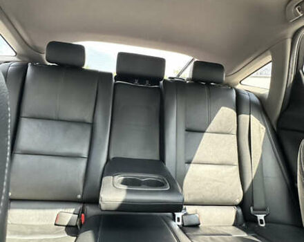 Белый Хонда Кросстур, объемом двигателя 2.4 л и пробегом 340 тыс. км за 12300 $, фото 22 на Automoto.ua