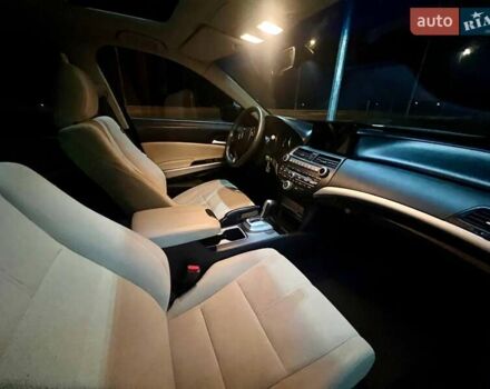 Білий Хонда Кросстур, об'ємом двигуна 2.4 л та пробігом 147 тис. км за 14000 $, фото 9 на Automoto.ua