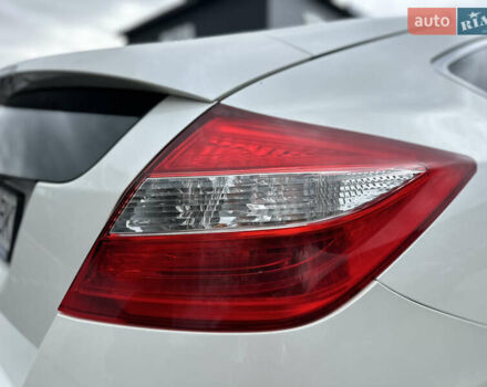 Білий Хонда Кросстур, об'ємом двигуна 2.35 л та пробігом 294 тис. км за 12950 $, фото 17 на Automoto.ua