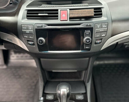 Білий Хонда Кросстур, об'ємом двигуна 2.35 л та пробігом 294 тис. км за 12950 $, фото 56 на Automoto.ua