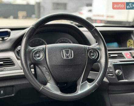 Білий Хонда Кросстур, об'ємом двигуна 2.35 л та пробігом 294 тис. км за 12950 $, фото 75 на Automoto.ua