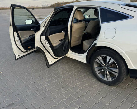 Білий Хонда Кросстур, об'ємом двигуна 3.47 л та пробігом 198 тис. км за 12800 $, фото 19 на Automoto.ua