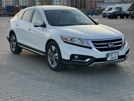 Белый Хонда Кросстур, объемом двигателя 3.47 л и пробегом 198 тыс. км за 12800 $, фото 1 на Automoto.ua