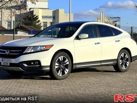 Білий Хонда Кросстур, об'ємом двигуна 3.5 л та пробігом 242 тис. км за 16000 $, фото 1 на Automoto.ua