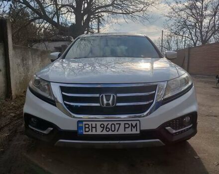 Белый Хонда Кросстур, объемом двигателя 0 л и пробегом 175 тыс. км за 12500 $, фото 1 на Automoto.ua