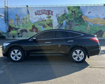 Черный Хонда Кросстур, объемом двигателя 3.47 л и пробегом 114 тыс. км за 13000 $, фото 6 на Automoto.ua