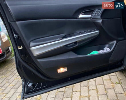 Чорний Хонда Кросстур, об'ємом двигуна 3 л та пробігом 146 тис. км за 11800 $, фото 22 на Automoto.ua