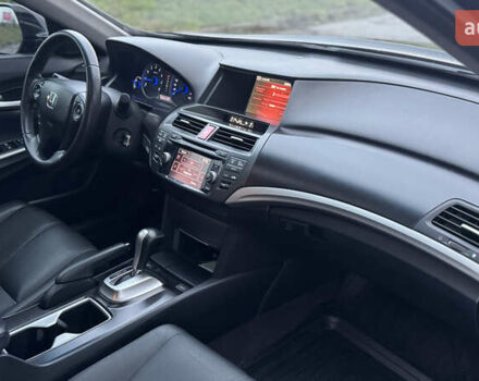 Чорний Хонда Кросстур, об'ємом двигуна 2.4 л та пробігом 120 тис. км за 14200 $, фото 27 на Automoto.ua