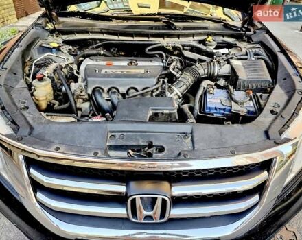 Черный Хонда Кросстур, объемом двигателя 2.35 л и пробегом 158 тыс. км за 14100 $, фото 11 на Automoto.ua