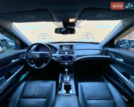 Чорний Хонда Кросстур, об'ємом двигуна 3 л та пробігом 146 тис. км за 11800 $, фото 8 на Automoto.ua