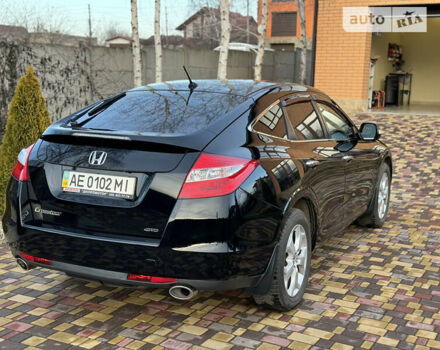 Черный Хонда Кросстур, объемом двигателя 3.5 л и пробегом 180 тыс. км за 14000 $, фото 1 на Automoto.ua