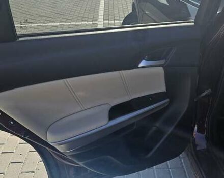 Красный Хонда Кросстур, объемом двигателя 3.5 л и пробегом 129 тыс. км за 14350 $, фото 21 на Automoto.ua