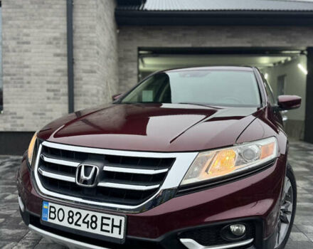 Красный Хонда Кросстур, объемом двигателя 3.5 л и пробегом 130 тыс. км за 14800 $, фото 3 на Automoto.ua