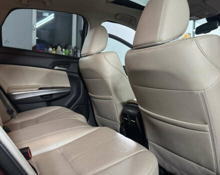 Красный Хонда Кросстур, объемом двигателя 3.5 л и пробегом 130 тыс. км за 14800 $, фото 24 на Automoto.ua