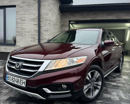 Красный Хонда Кросстур, объемом двигателя 3.5 л и пробегом 130 тыс. км за 14800 $, фото 2 на Automoto.ua