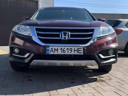 Хонда Кросстур 2013 у Житомирі на Automoto.ua Червоний Хонда Кросстур, об'ємом двигуна 0 л та пробігом 130 тис. км за 14500 $, фото 1 на Automoto.ua