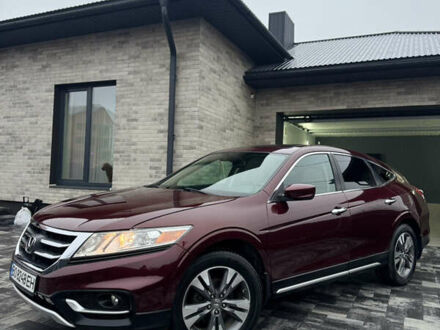 Красный Хонда Кросстур, объемом двигателя 3.5 л и пробегом 130 тыс. км за 14800 $, фото 1 на Automoto.ua