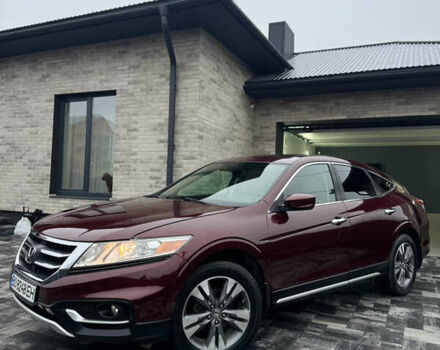 Красный Хонда Кросстур, объемом двигателя 3.5 л и пробегом 130 тыс. км за 14800 $, фото 1 на Automoto.ua