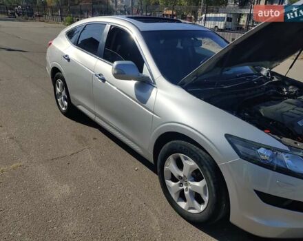 Серый Хонда Кросстур, объемом двигателя 3.5 л и пробегом 180 тыс. км за 11300 $, фото 2 на Automoto.ua