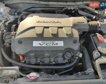 Серый Хонда Кросстур, объемом двигателя 3.5 л и пробегом 180 тыс. км за 11300 $, фото 8 на Automoto.ua