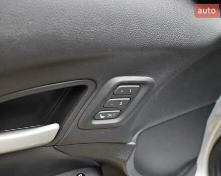 Серый Хонда Кросстур, объемом двигателя 3.5 л и пробегом 288 тыс. км за 14900 $, фото 13 на Automoto.ua