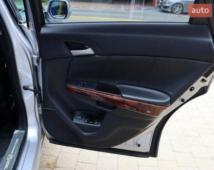 Серый Хонда Кросстур, объемом двигателя 3.5 л и пробегом 288 тыс. км за 14900 $, фото 37 на Automoto.ua