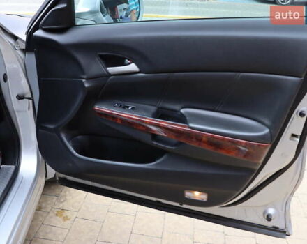 Серый Хонда Кросстур, объемом двигателя 3.5 л и пробегом 288 тыс. км за 14900 $, фото 41 на Automoto.ua