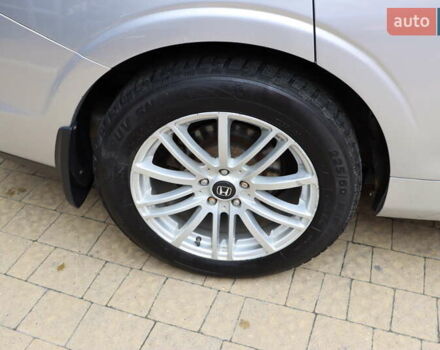 Серый Хонда Кросстур, объемом двигателя 3.5 л и пробегом 288 тыс. км за 14900 $, фото 4 на Automoto.ua