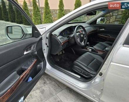 Серый Хонда Кросстур, объемом двигателя 3.47 л и пробегом 270 тыс. км за 11450 $, фото 13 на Automoto.ua