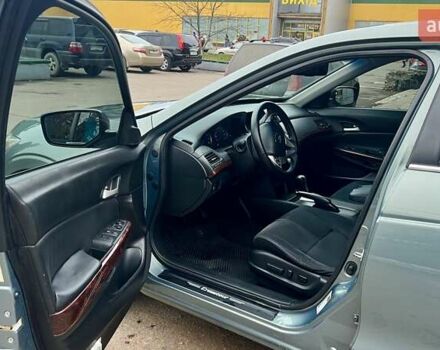 Серый Хонда Кросстур, объемом двигателя 2.35 л и пробегом 252 тыс. км за 11000 $, фото 13 на Automoto.ua