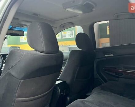 Серый Хонда Кросстур, объемом двигателя 2.35 л и пробегом 252 тыс. км за 11000 $, фото 15 на Automoto.ua