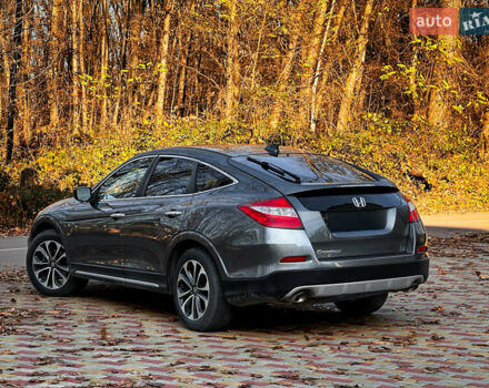 Сірий Хонда Кросстур, об'ємом двигуна 2.4 л та пробігом 235 тис. км за 11000 $, фото 4 на Automoto.ua