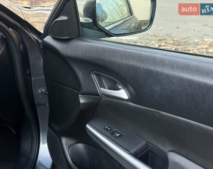 Сірий Хонда Кросстур, об'ємом двигуна 2.4 л та пробігом 235 тис. км за 11000 $, фото 20 на Automoto.ua