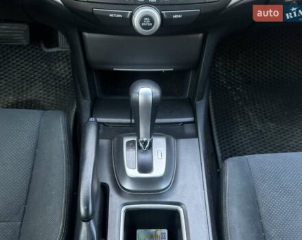 Сірий Хонда Кросстур, об'ємом двигуна 2.4 л та пробігом 235 тис. км за 11000 $, фото 9 на Automoto.ua