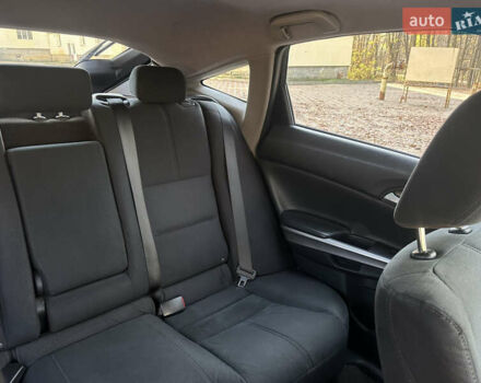 Сірий Хонда Кросстур, об'ємом двигуна 2.4 л та пробігом 235 тис. км за 11000 $, фото 24 на Automoto.ua