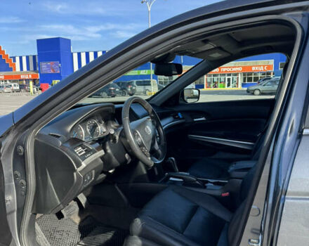 Серый Хонда Кросстур, объемом двигателя 2.35 л и пробегом 129 тыс. км за 11500 $, фото 12 на Automoto.ua