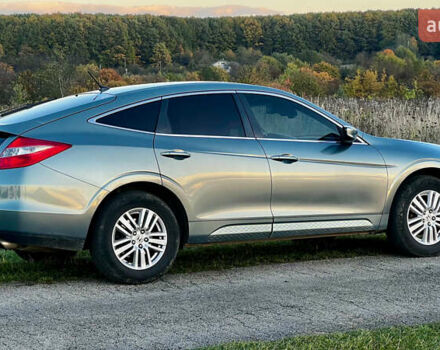 Серый Хонда Кросстур, объемом двигателя 2.35 л и пробегом 252 тыс. км за 11000 $, фото 1 на Automoto.ua