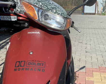 Красный Хонда Dio AF-34, объемом двигателя 0.49 л и пробегом 11 тыс. км за 400 $, фото 2 на Automoto.ua