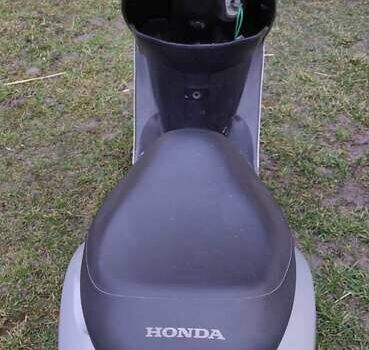 Серый Хонда Dio AF-62, объемом двигателя 0.05 л и пробегом 8 тыс. км за 450 $, фото 1 на Automoto.ua