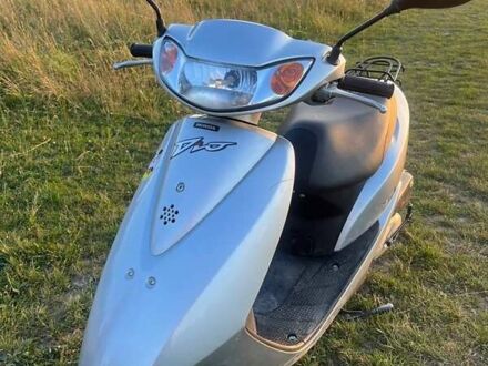Хонда Dio AF-62 2009 у Бучаче на Automoto.ua Сірий Хонда Dio AF-62, об'ємом двигуна 0.49 л та пробігом 6 тис. км за 600 $, фото 1 на Automoto.ua