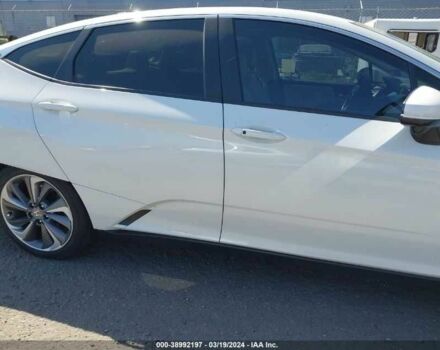 Білий Хонда Інша, об'ємом двигуна 0 л та пробігом 50 тис. км за 15500 $, фото 1 на Automoto.ua